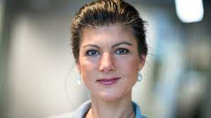 Er ist der exmann von deutschlands kommunistin nr. Wie Aus Der Einzelgangerin Sahra Wagenknecht Eine Einzelkampferin Wurde