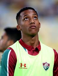 Fluminense takes lead against Inter