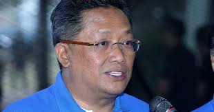 Datuk rahman dahlan kahwin lagi.dalam pilihan raya umum malaysia 2008 abd rahman bin dahlan bertanding menggunakan tiket barisan nasional beliau telah bertanding di kawasan parlimen kota belud walaupun berasal dari tuaran negeri sabah abd rahman bin dahlan telah menang dengan mendapat undi sebanyak 7964. Rahman Dahlan