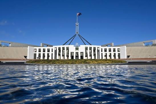Parliament House Canberra | Changing the double-decker sized Australian flag  flown over Parliament House is a complex task. That's why key staff will be  trained on... | Instagram