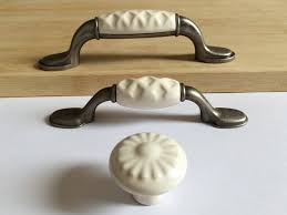 We are the largest dealer of kitchen cabinets and bathroom vanities store in usa. 3 3 75 White Dresser Knobs Drawer Knob Pulls Handles Ceramic Kitchen Cabinet Door Knobs Antique Black Furniture Knob Pull Handle 76 96 Mm Home Hobby Craft Supplies Tools Kromasol Com