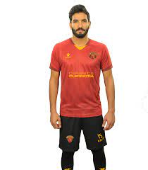 أكد معتز البطاوي، المدير الرياضي لنادي سيراميكا، أنه لا توجد مفاوضات رسمية حتى الآن مع إدارة نادي الزمالك للحصول على خدمات لاعب الفريق محمد إبراهيم. ØµØ§Ù„Ø­ Ø¬Ù…Ø¹Ø© Cleopatra Fc