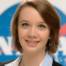 Holly Everson's Instagram, Twitter & Facebook