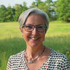 Jeanne Pucci's Instagram, Twitter & Facebook