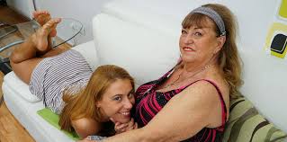 A mature and a teen licking each other out. Grandma And Sexy Teen Licking Each Others Pussy And Ass Mature Nl