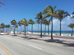 Free download desktop wallpapers art deco district south. Hd Wallpaper People Walking Near Road In Resort Miami Usa Beach Tropical Climate Wallpaper Flare