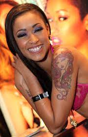 File:Skin Diamond - 2013 AVN Expo Photos Las Vegas (8415806649).jpg -  Wikimedia Commons