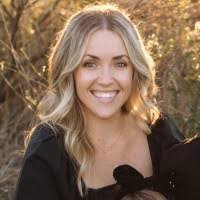 Nicole Sands's Instagram, Twitter & Facebook