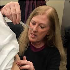 Non-members Live Bee Sting (Sunday only) $200