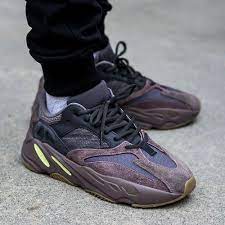 Adidas released the mauve yeezy boost 700 back in october 2018. Adidas Yeezy 700 Shoes At Rs 2200 Pair Dalima Vihar Colony Rajpura Id 21143419830