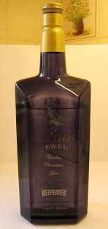 Drinks From The Vault A Look At Beefeater Crown Jewel And Beefeater Wet Wine And Liquor Gin Bottles Beefeater
