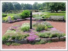 Bore Backyard Memorial Garden Ideasoutdoor Furniture Design Memorial Garden Garden Design Patio Garden Design