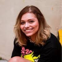 Carrie Weller's Instagram, Twitter & Facebook