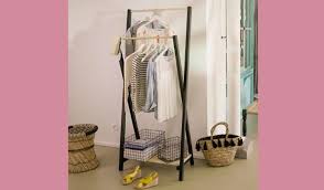 Tuto Fabriquez Un Double Portant A Vetements Pour 30 Euros Seulement Boite A Coupe Peinture Noire Mat Portant Vetement