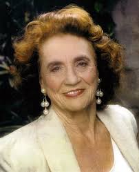 Thelma Hull's Instagram, Twitter & Facebook