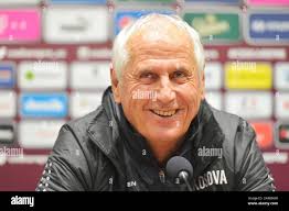 Bernard prior hi-res stock photography and images