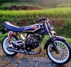 Apabila anda masih bingung, coba lihat berbagai contoh modifikasi yang sudah kami siapkan yang bisa anda jadikan sebagi referensi modifikasi motor pabrikan yamaha ini. 3 Tips Rx King Modif Simple 26 Gambar Photo Inspirasi Demico Co