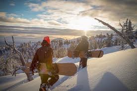 Snowboards for sale from the house outdoor gear, through our snowboard shop we offer the best selection of men's snowboards, snowboard gear, and snowboard accessories by choosing only the top snowboard brands for 2019 like salomon, burton, arbor, k2, capita, ride, and many more. Best Snowboard Brands 25 Best Snowboard Brands You Ve Never Heard Of Reddyyeti