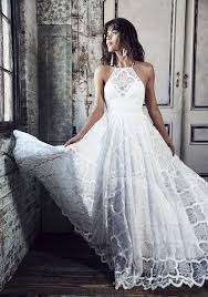 This grace loves lace gown is whimsical, elegant and totally. The Best Beach Wedding Dresses And Style Tips Wedding Ideas