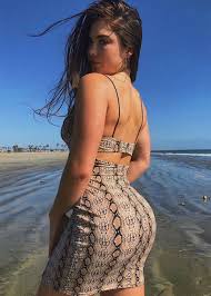 Don't miss her infamous nude content