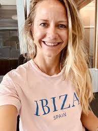 Myrna Meyer's Instagram, Twitter & Facebook