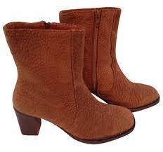 Más contenido exclusivo en www.telefe.com viajamos a adiversas partes de nuestro país para conocer los anímales más sorprendentes. 100 Authentic Genuine Carpincho Capybara Ladies Boots Pieces Of Argentina