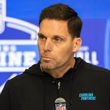 Neil Stratton's Instagram, Twitter & Facebook