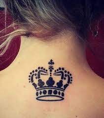 Tattoos zeichnen kronen zeichnung schrift tattoos kleine krone tattoo könig tattoos tattoo krone kunst tattoos tattoo ideen klein bleistiftzeichnung. Kronen Tattoo 20 Tattoo Ideen Fur Frauen