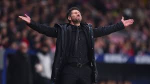 Atlético erhöht druck auf barca und real. Atletico Madrid Verlangert Mit Coach Diego Simeone Fussball International Spanien