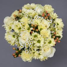 Average bouquet dimensions are 43cm high x 30cm diameter. Mad Flowers L Flower Bouquets Chocolate Boxes Gifts Delivery L Ireland