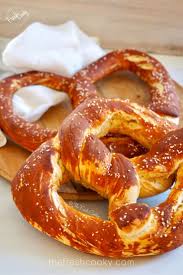 Traditional German Soft Pretzels The Fresh Cooky Recipe Food Pretzel Recipe Easy Beer Bread Easy