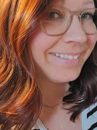 Shave for fun! Mom and daughter Victoria sharing a special moment. 👩‍❤️‍👩  #ifyoujumpijump#shavehair#sugarbabe @vanessa.dumont.fodor @lesalonsugar