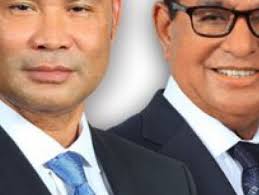 Awali Kunjungan ke Flores, Victory-Joss Tabur Bunga di Makam Ben Mboi dan  Gaspar Parang Ahok