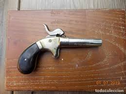 Designt und verkauft von glitterboss. Pequena Pistola De Viaje O De Senorita Vendido En Venta Directa 169916724