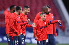 Defensive midfielder at arsenal fc #lt11 and uruguay national team #lt14 (rp/not @ltorreira34) #parodyaccount. Pi6voskyjbjdnm