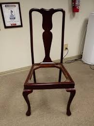 The queen anne style is characterized by delicacy, restrained decoration, and curvilinear forms. What Is Queen Anne Furniture And How Do You Spot It