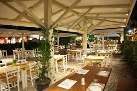 Ergon Restaurant In Nydri Lefkada Lefkada Sailing Holidays Magical Places