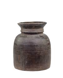 Den flotte skål kan også bruges som lysestage med et flot rustik bloklys. Grimaud Holz Vase Fur Deko Mit Rand Von Chic Antique Gunstig Bestellen Skandeko