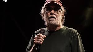 √ Francesco De Gregori: “Non farò tutte le sere 'La donna cannone'"