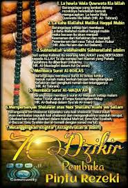 Artikel ini akan membahas teks bacaan doa pembuka rezeki dan kekayaan dari segala penjuru yang mustajab lengkap bahasa arab, latin dan artinya. 7 Zikir Pembuka Pintu Rezeki Penyucian Jiwa