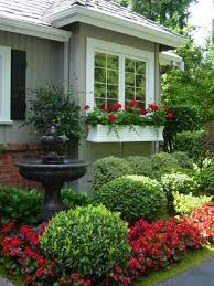 35 Amazing Petunia Centerpiece Ideas For Your Frontyard Homeridian Com Front Yard Landscaping Design Small Front Yard Landscaping Front Yard Garden