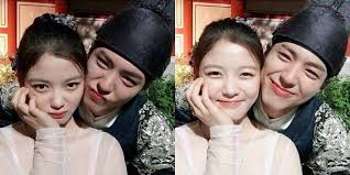 Park bo gum is currently one of the famous actors in the korean drama world and has received numerous awards for his work. Cute Images Park Bo Gum Girlfriend In Real Life 2020