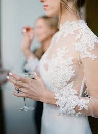 They are an especially flattering choice for women who have broad shoulders or are on the taller side. 25 Turtleneck Wedding Dresses For Modern Brides Weddingomania
