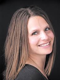 Nicole Lustig's Instagram, Twitter & Facebook