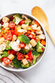 Classic Crunchy Marinated Vegetable Salad Recipe Vegetable Salad Recipes Raw Vegetables Recipes Salad Recipes