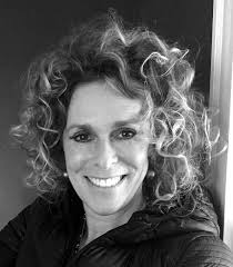 Holly Berube's Instagram, Twitter & Facebook