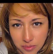 Brian May plays Bohemian Rhapsody guitar solo as the film cast looks