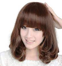 Model rambut wanita sebahu ini sangat trendy dan biasa dipakai oleh kalangan selebriti. Model Warna Rambut Wanita Pendek Gaya Rambut Medium Warna Rambut Ide Potongan Rambut