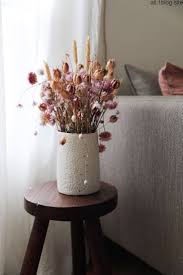 Trockenblumen Trockenblumen Schickes Und Unkonventionelles Apartment In Paris Trockenblumen Getrocknete Blumen Dekor