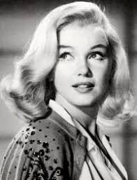 Carlos Landeo: Marilyn y los caballos salvajes: Un ángel en mi mesa (II)